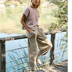 Free People Freya pant set. Size Med.